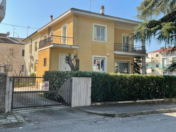 casa indipendente in vendita a Morciano di Romagna