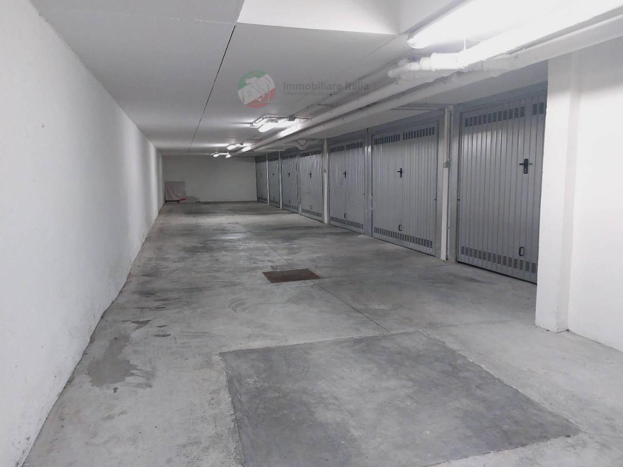 negozio in vendita a Morciano di Romagna