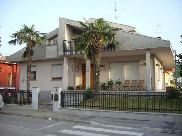 casa indipendente in vendita a Morciano di Romagna