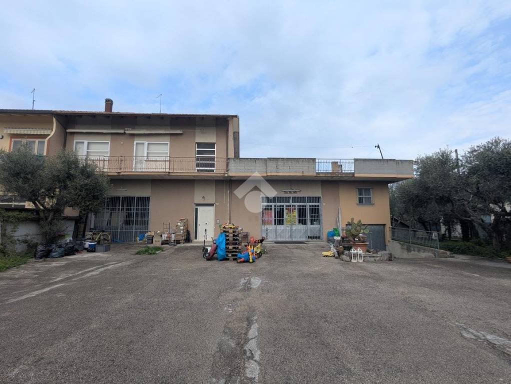 negozio in vendita a Morciano di Romagna