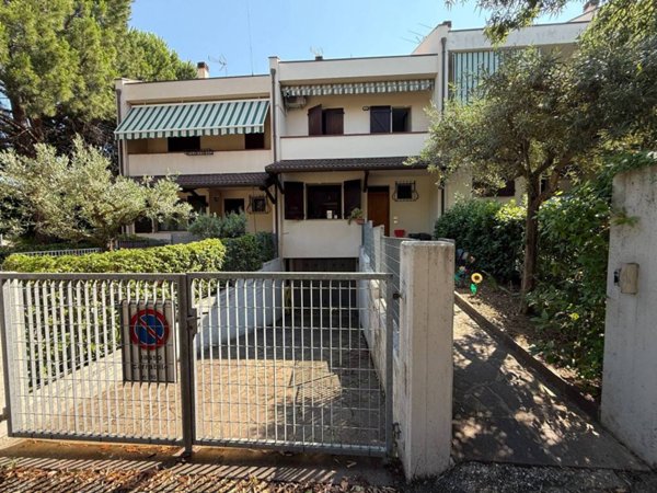 casa indipendente in vendita a Morciano di Romagna