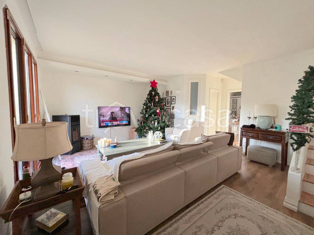 casa indipendente in vendita a Morciano di Romagna