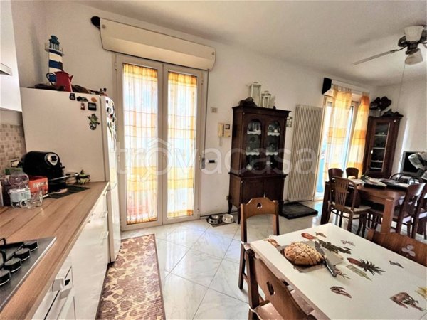 appartamento in vendita a Riccione in zona Alba