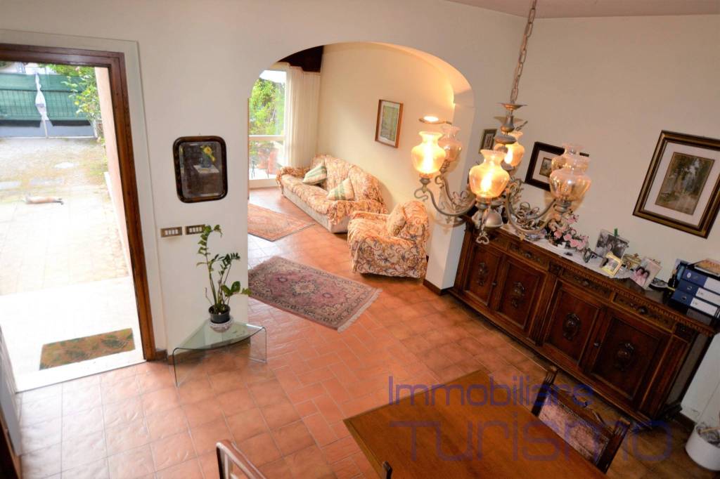 casa indipendente in vendita a Riccione