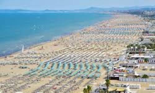 intera palazzina in vendita a Riccione in zona Alba