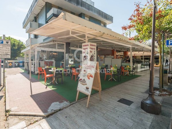 negozio in vendita a Riccione