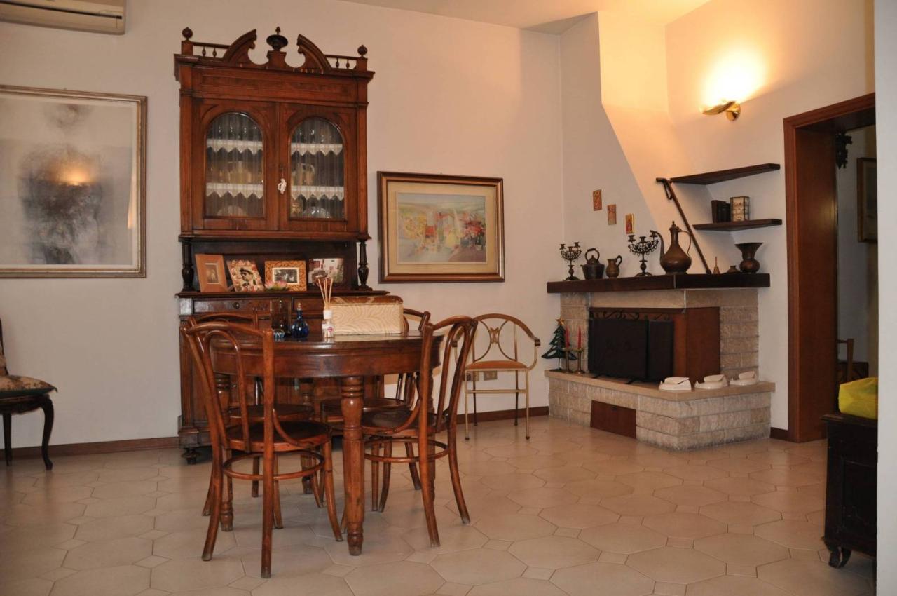 casa indipendente in vendita a Riccione in zona Centro Storico