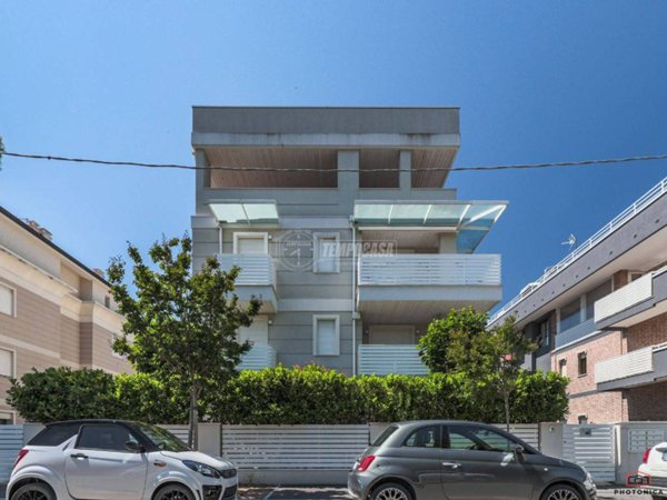appartamento in vendita a Riccione