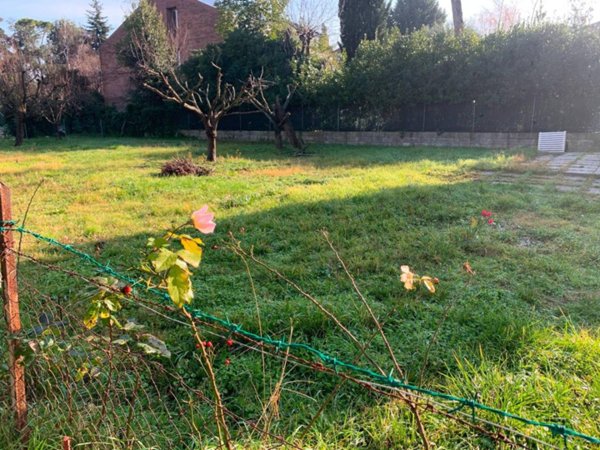 terreno edificabile in vendita a Riccione