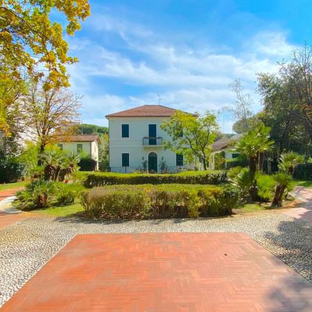 casa indipendente in vendita a Riccione