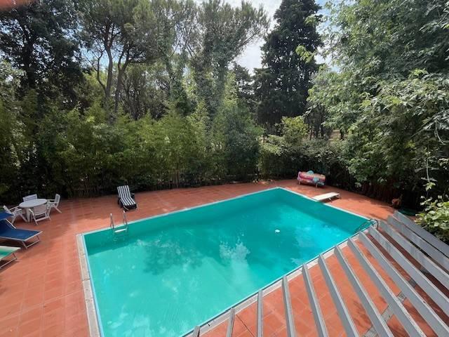 casa indipendente in vendita a Riccione