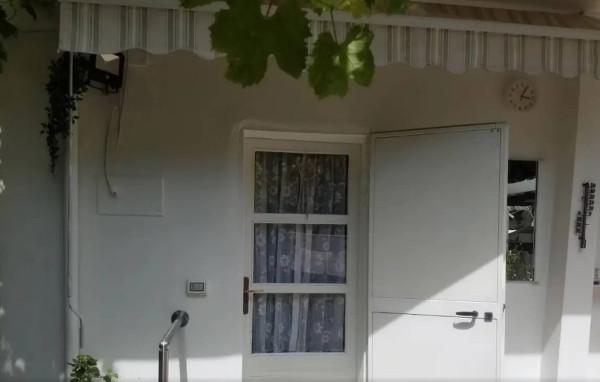casa indipendente in vendita a Riccione
