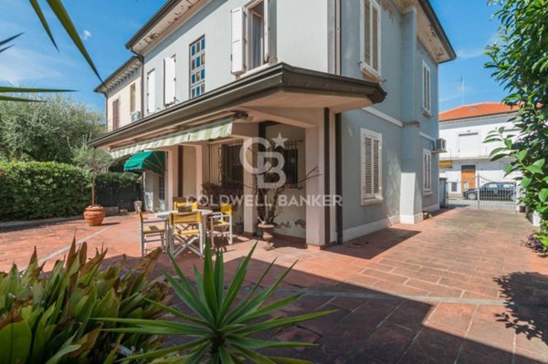 casa indipendente in vendita a Riccione