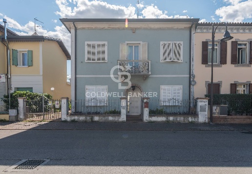 casa indipendente in vendita a Riccione