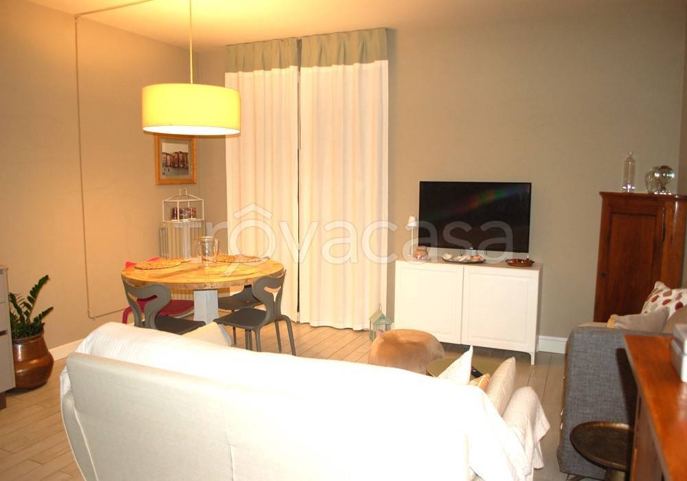 casa indipendente in vendita a Riccione