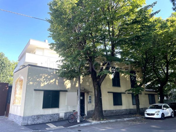 casa indipendente in vendita a Riccione in zona Centro Storico