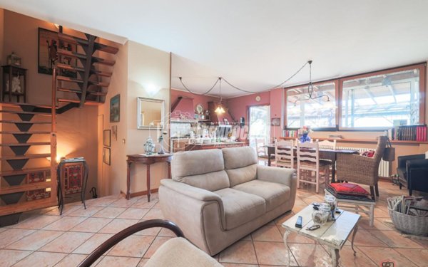 casa indipendente in vendita a Riccione