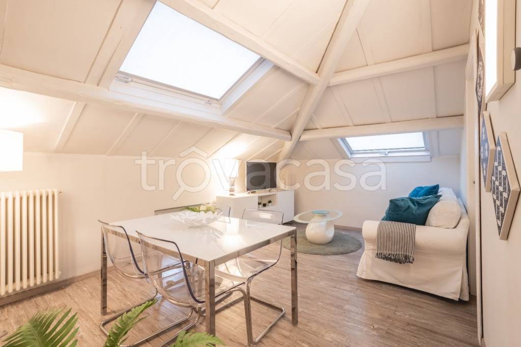 appartamento in vendita a Riccione in zona Alba