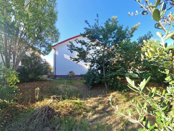 casa indipendente in vendita a Riccione