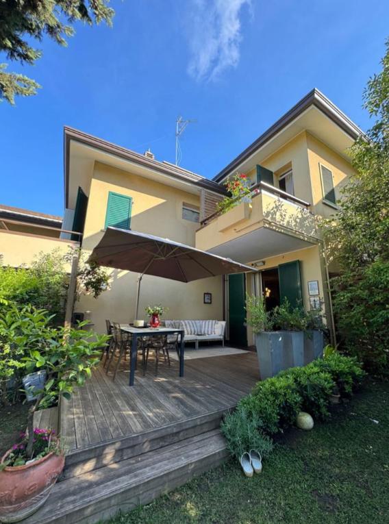 casa indipendente in vendita a Riccione