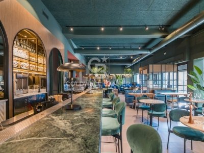 negozio in vendita a Riccione in zona Centro Storico