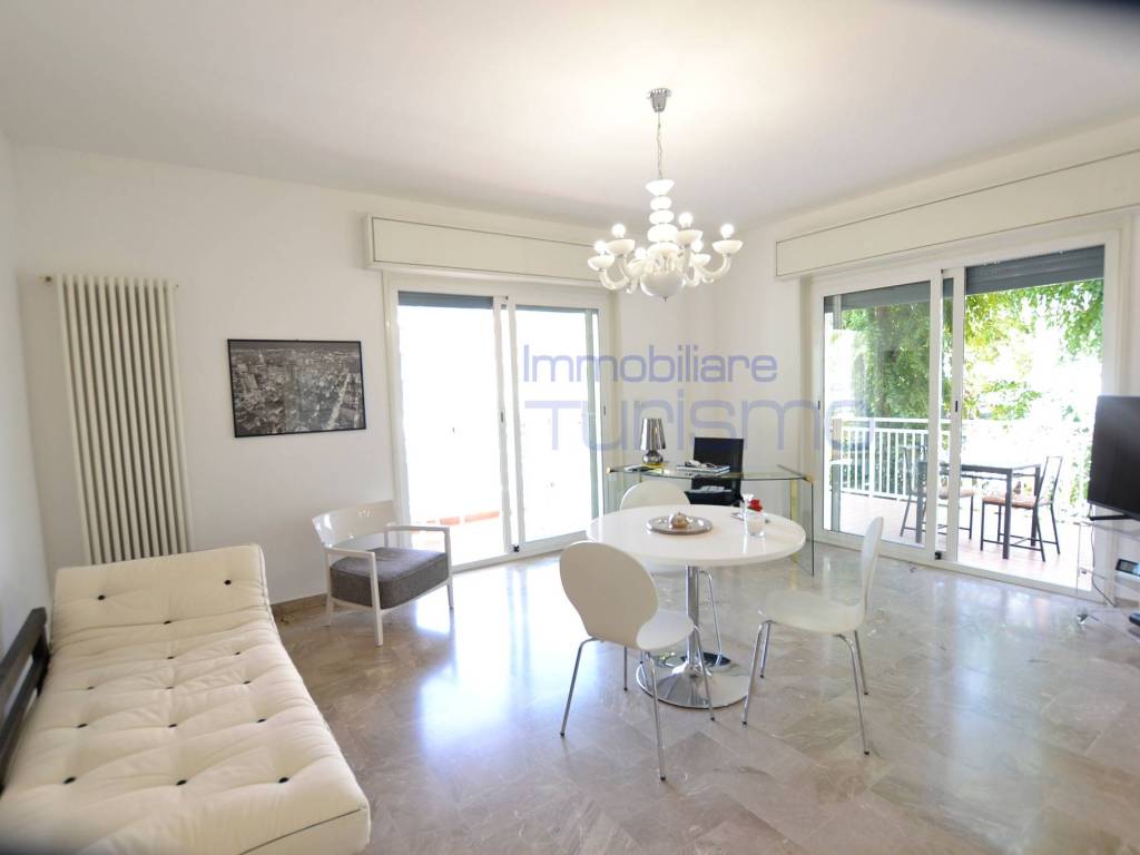 appartamento in vendita a Riccione