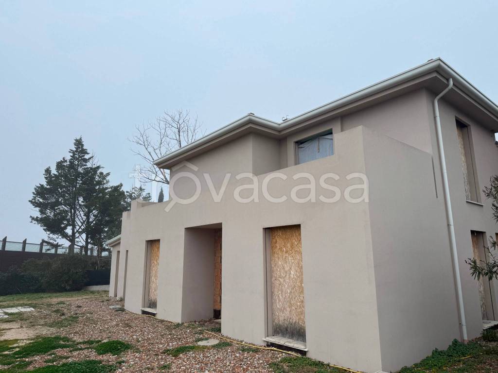 casa indipendente in vendita a Riccione