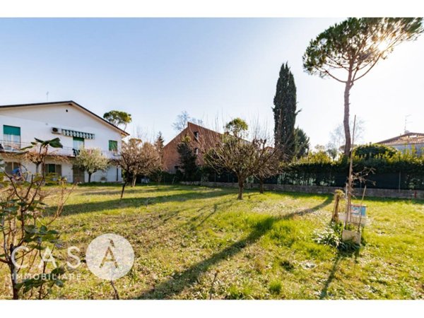 casa indipendente in vendita a Riccione in zona Case Muratori