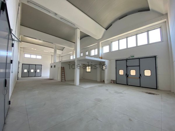 ufficio in vendita a Riccione