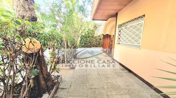 casa indipendente in vendita a Riccione