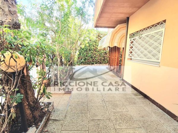 casa indipendente in vendita a Riccione