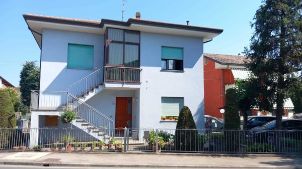 casa indipendente in vendita a Riccione in zona San Lorenzo