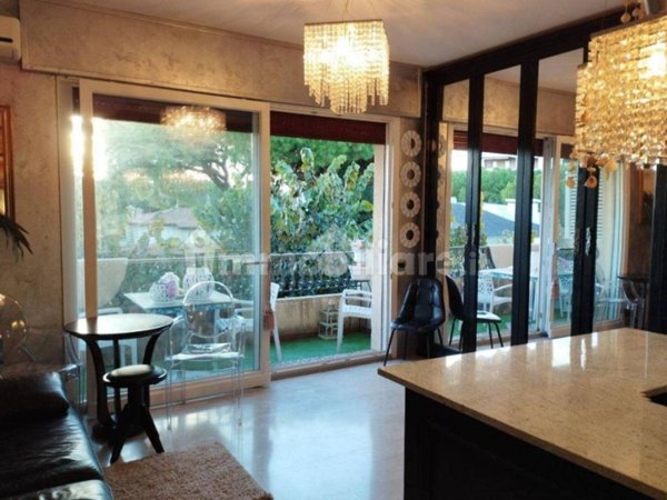 appartamento in vendita a Riccione in zona Alba