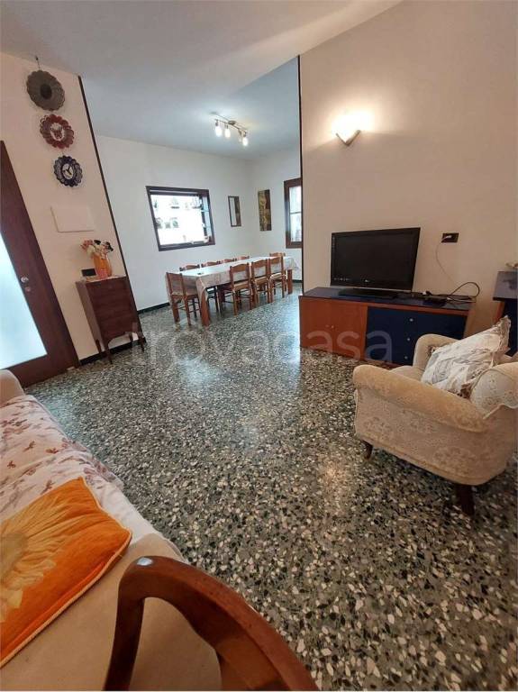 appartamento in vendita a Riccione in zona Marano