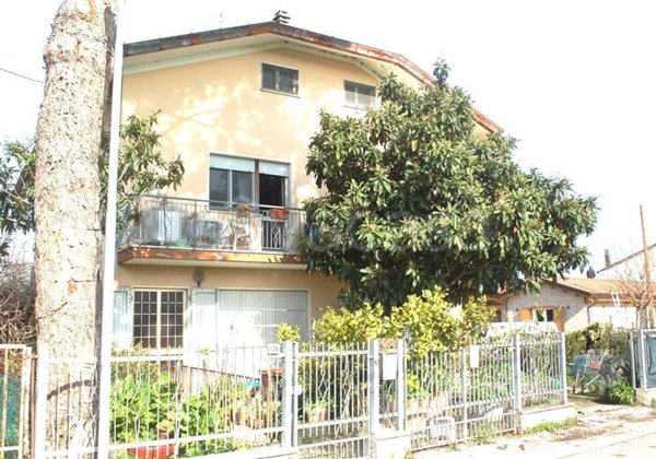 casa indipendente in vendita a Riccione in zona San Lorenzo