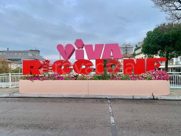 ufficio in vendita a Riccione