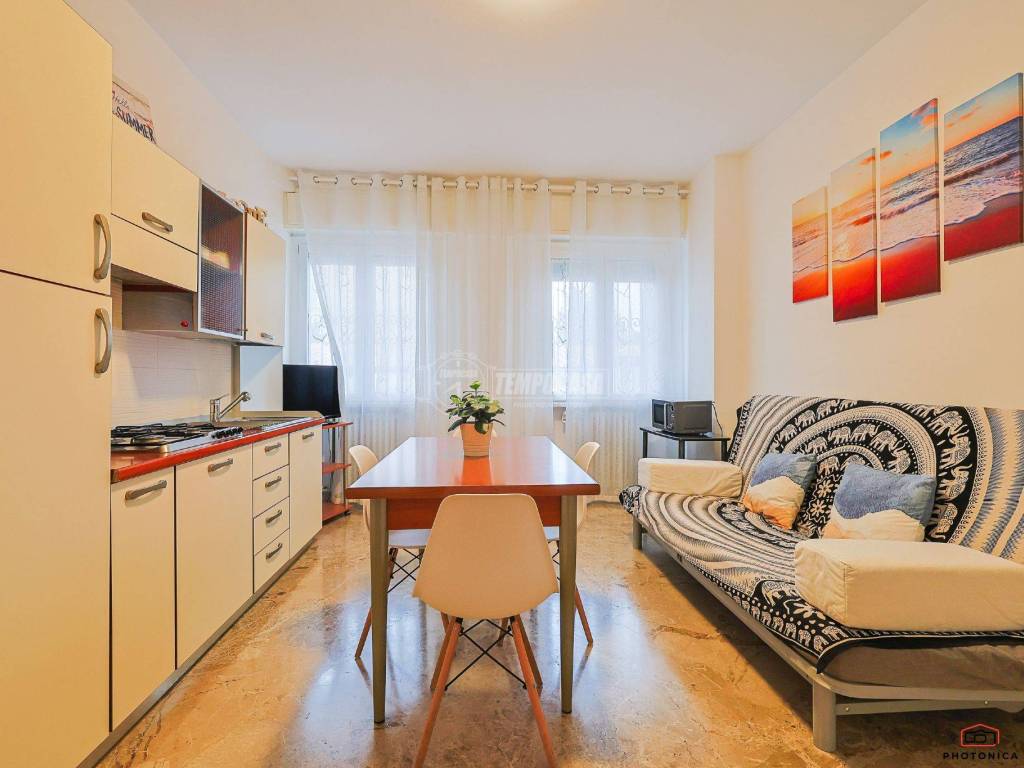 appartamento in vendita a Riccione in zona Centro Storico