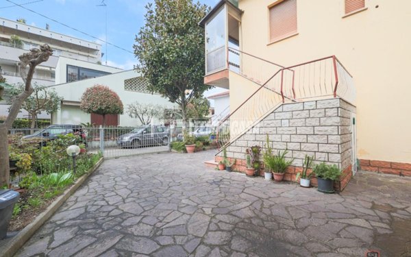 casa indipendente in vendita a Riccione