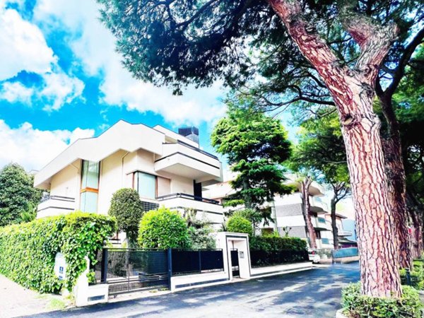 casa indipendente in vendita a Riccione