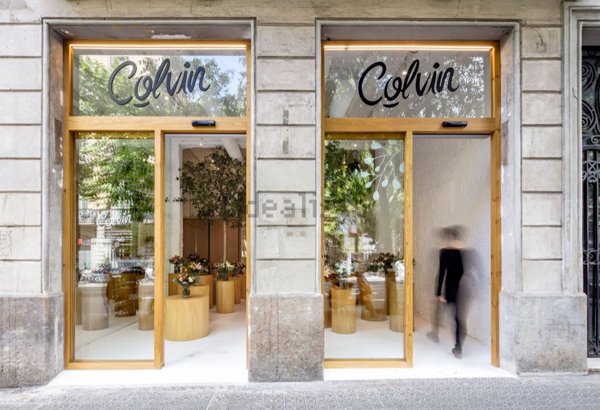 locale commerciale in vendita a Riccione