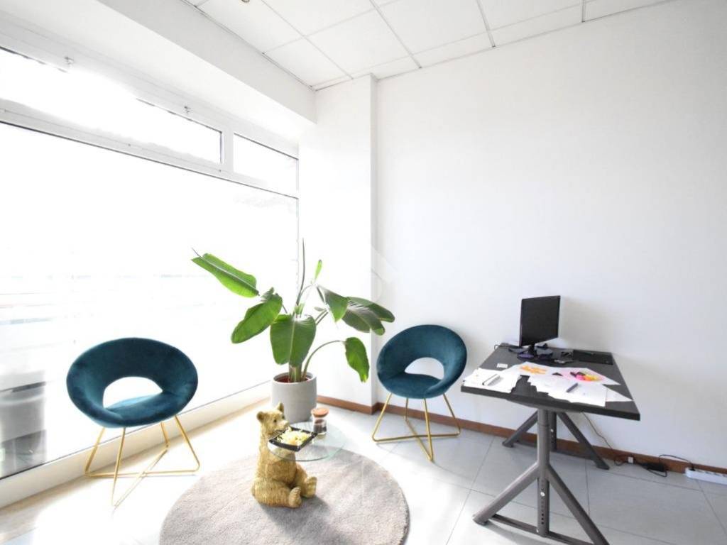 ufficio in vendita a Riccione