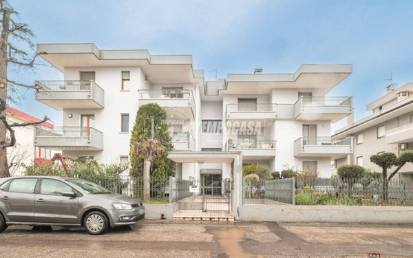 appartamento in vendita a Riccione in zona San Lorenzo