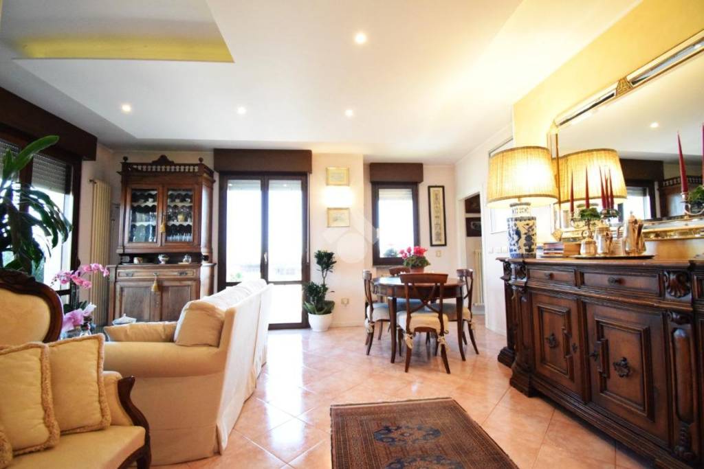 appartamento in vendita a Riccione