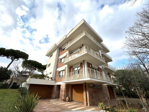 appartamento in vendita a Riccione in zona Marano