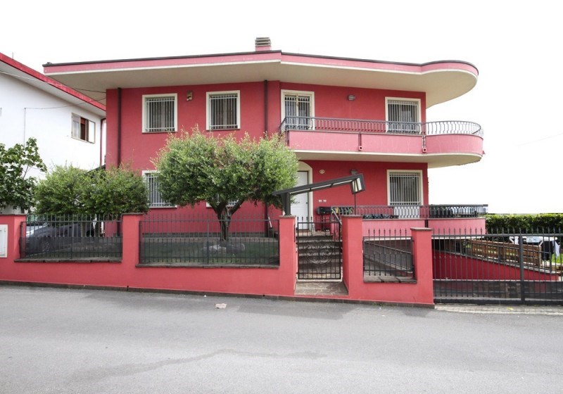 casa indipendente in vendita a Riccione