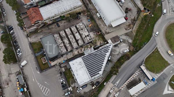 locale commerciale in vendita a Riccione