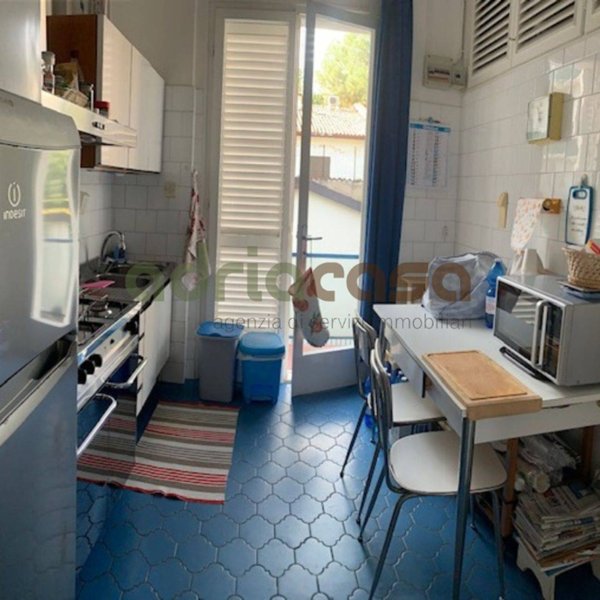 casa indipendente in vendita a Riccione in zona Alba