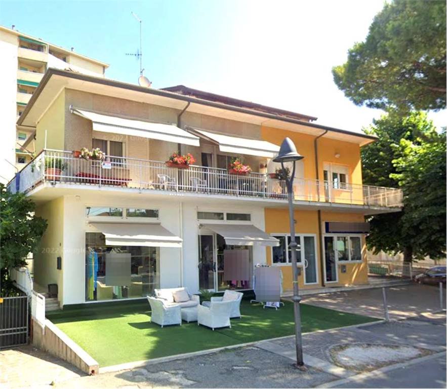 negozio in vendita a Riccione