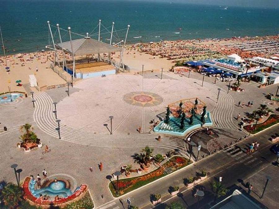 casa indipendente in vendita a Riccione