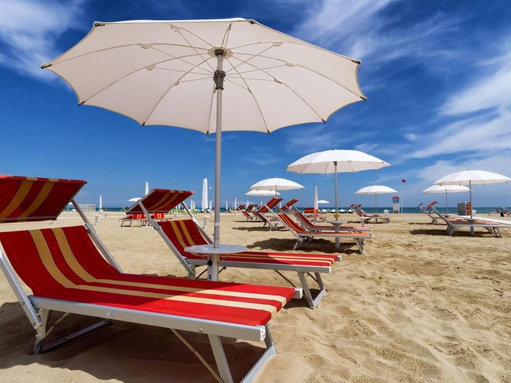appartamento in vendita a Riccione in zona Alba
